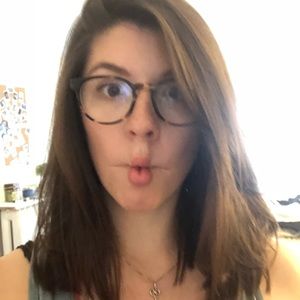 Meet your Posher, Erika